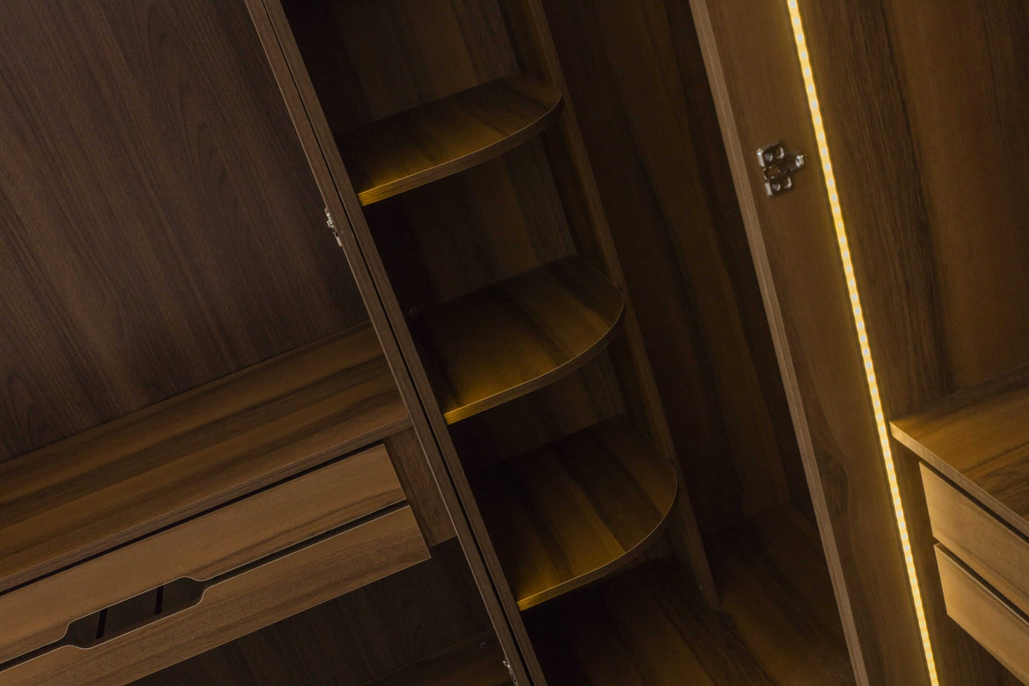 Uno Wardrobe