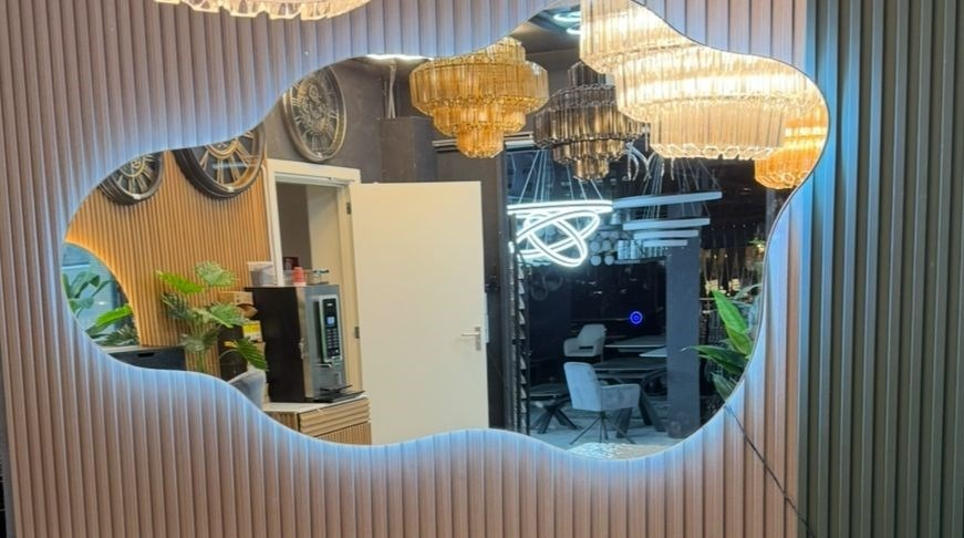 Mirror with Light - Curve Line V1