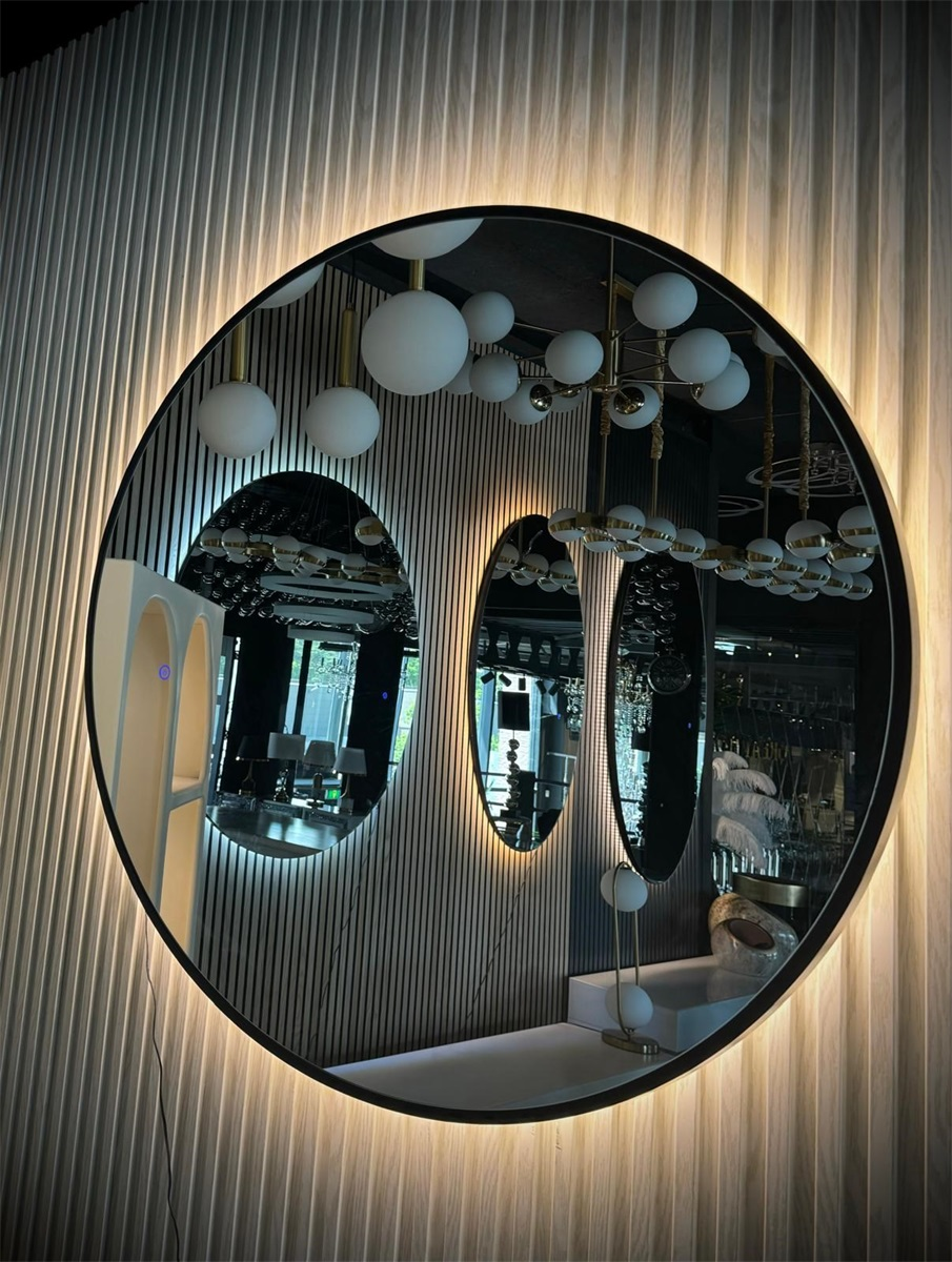 Mirror with Light - Black Line