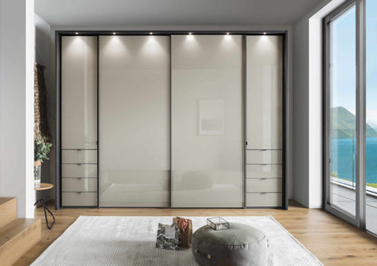 Nizza Wardrobe